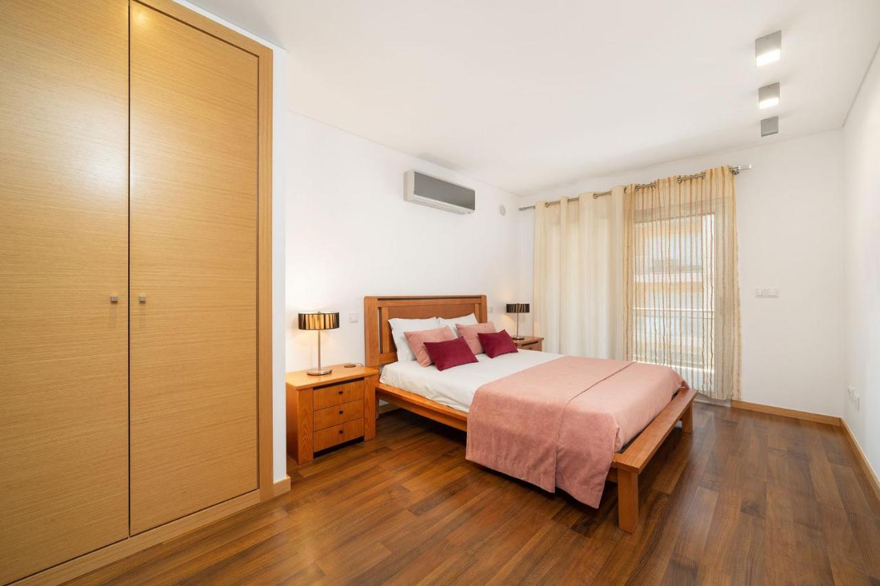 Baia Residence 2 - Holiday Apartments - By Sch Sao Martinho do Porto Luaran gambar