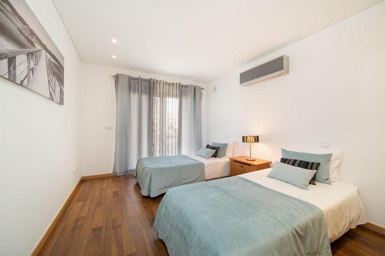 Baia Residence 2 - Holiday Apartments - By Sch Sao Martinho do Porto Luaran gambar