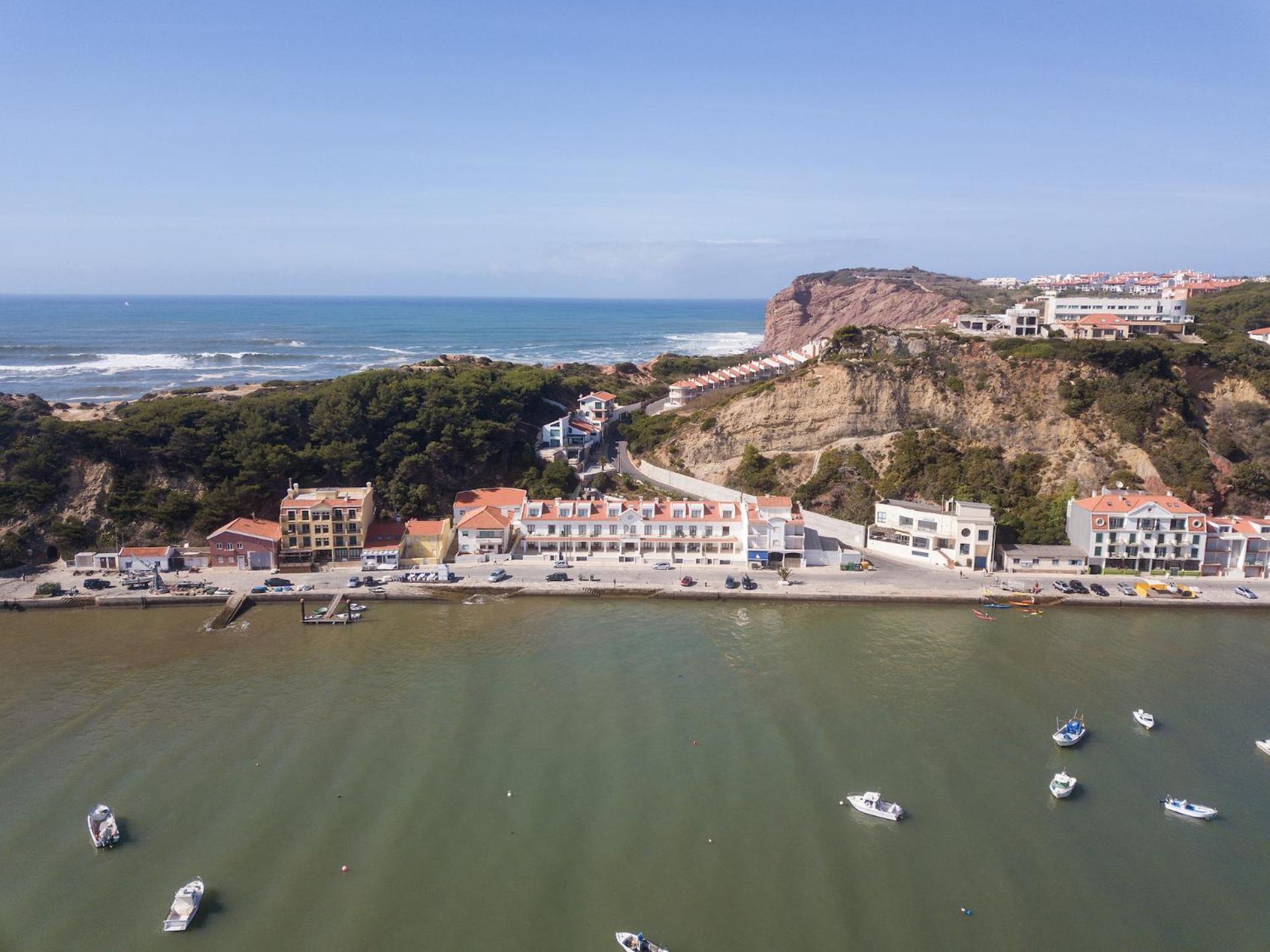 Baia Residence 2 - Holiday Apartments - By Sch Sao Martinho do Porto Luaran gambar