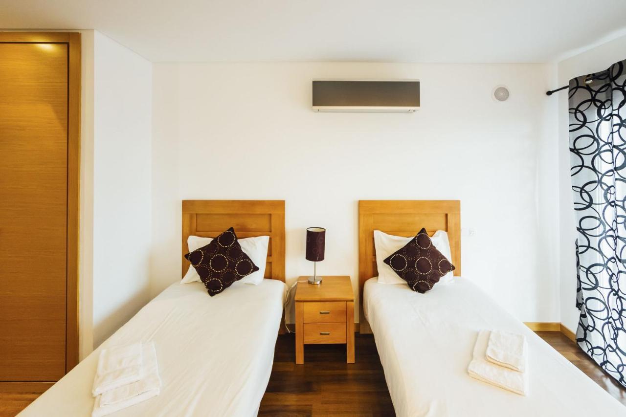 Baia Residence 2 - Holiday Apartments - By Sch Sao Martinho do Porto Luaran gambar